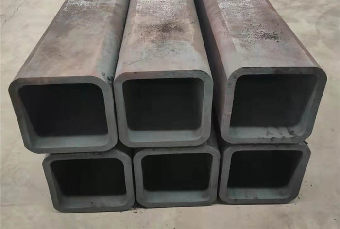 临湘大口径无缝方管
